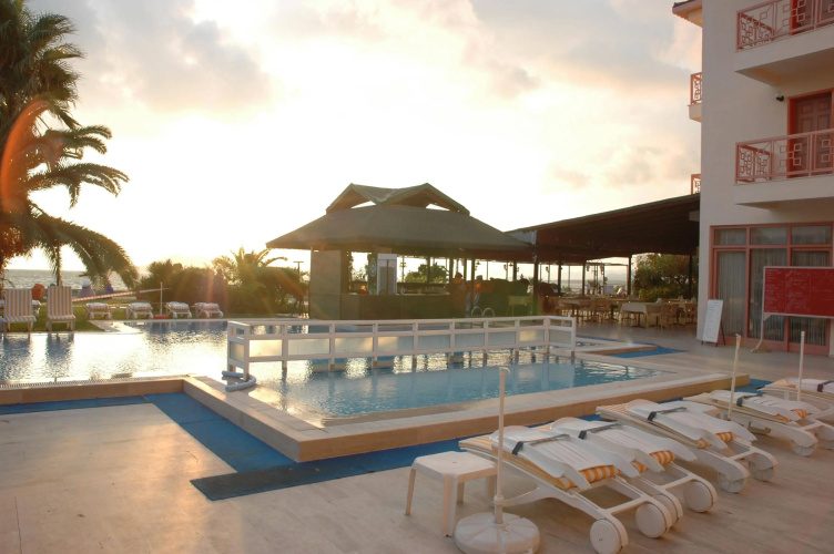 Ceren Hotel