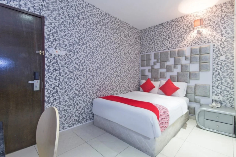 Victory Exclusive Hotel