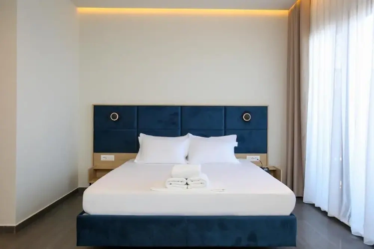 Deluxe Double room with balcony and with sea view