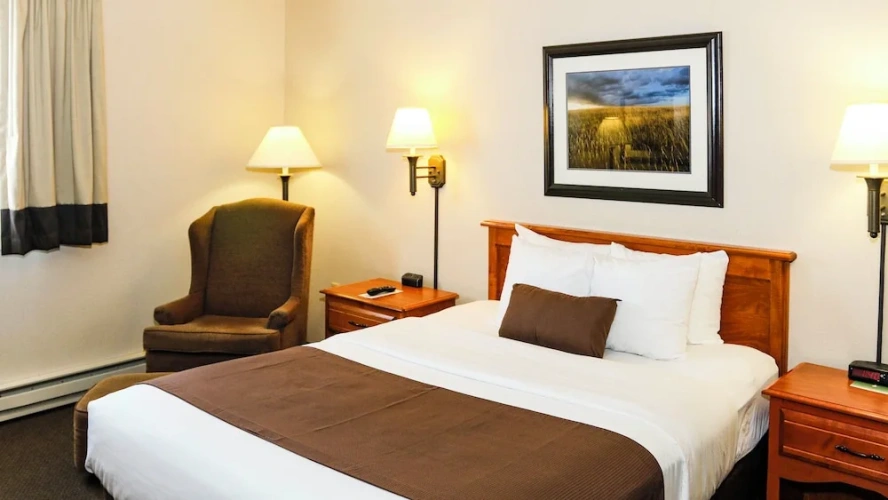 Standard Double Suite