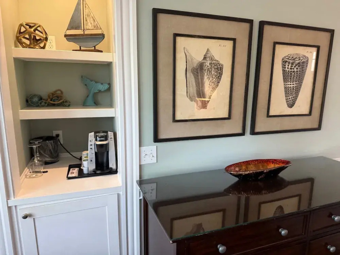 Crowne Pointe Historic Inn & Spa - Adults Only
