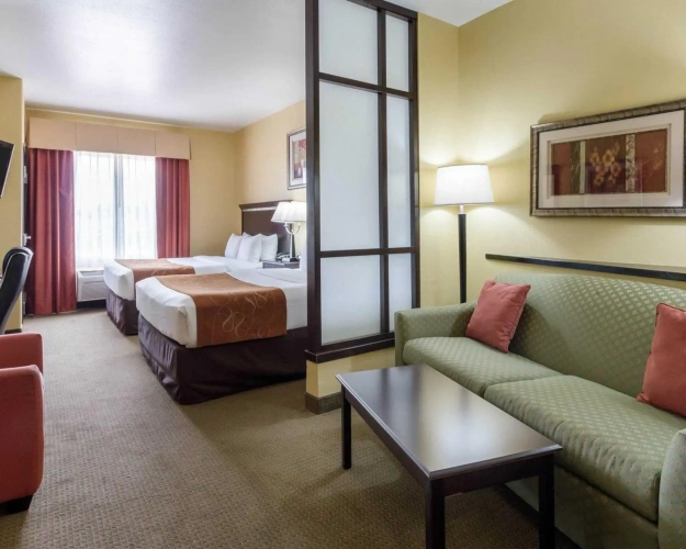 Quadruple Suite