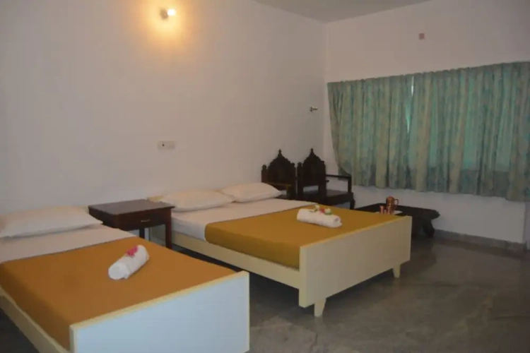 1 Bedroom Deluxe Triple room