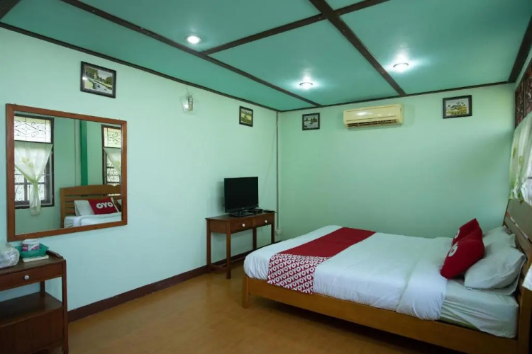 OYO 402 Raknatee Resort