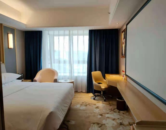 Standard Twin room with garden view