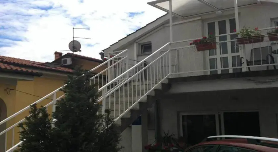 Sepic Apartments