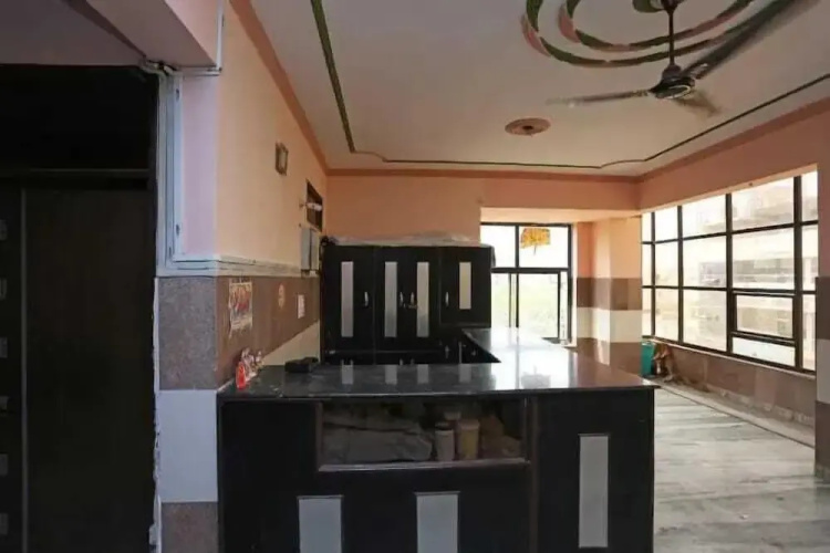 Hotel Bombay Central Agra