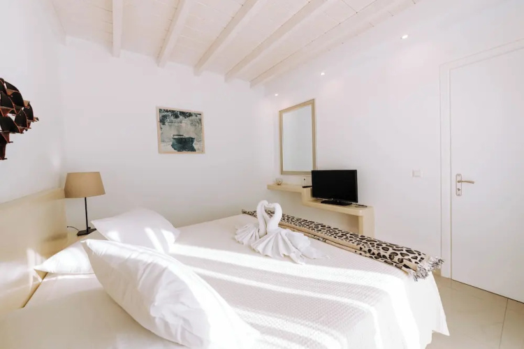 Naxian Emerald Hotel