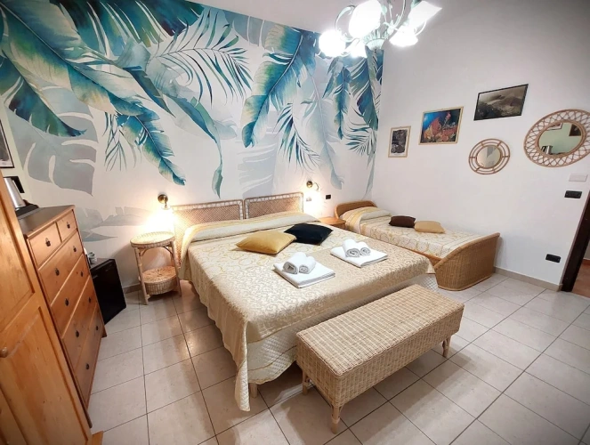 Standard Triple room