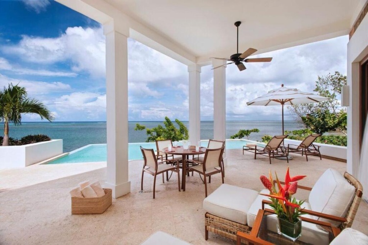 1 Bedroom Suite with balcony and with golf view