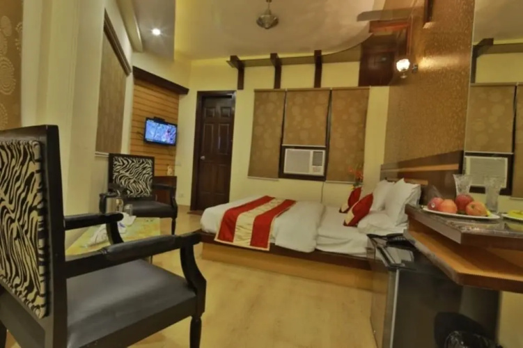 Hotel KNK International
