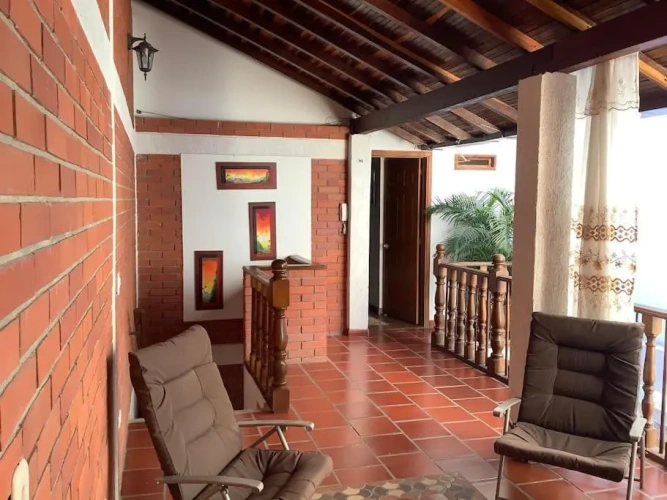 3 Bedrooms Cottage