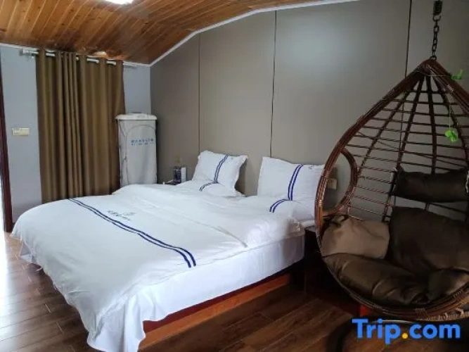Standard Twin room with balcony and with river view