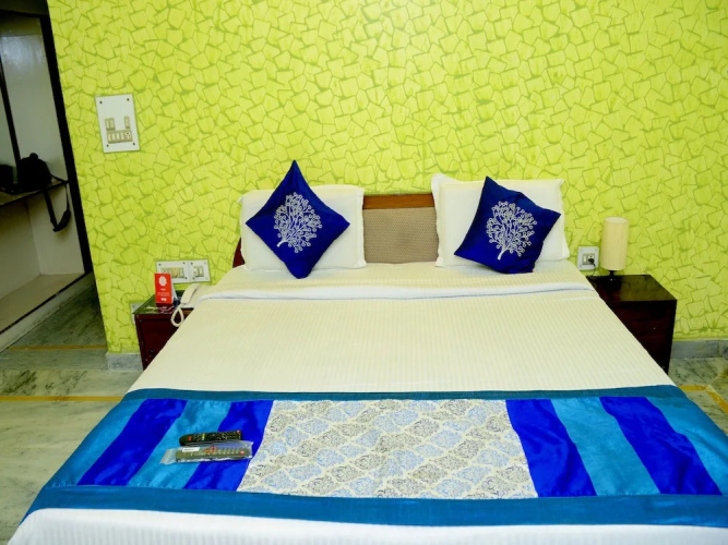 OYO Flagship 3071 Hotel Kamesh Hut