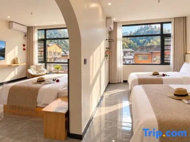 Standard Family room with view