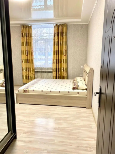 Apartment studio-біля вокзалу-недалеко від центру- наразі є світло