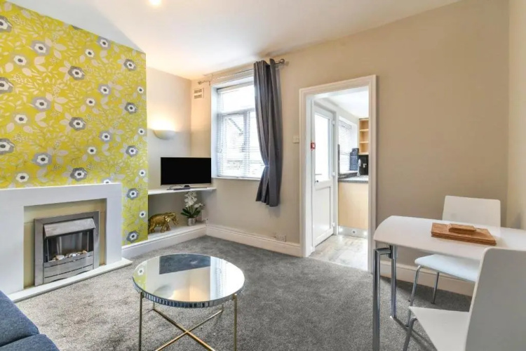 Apartment 1 at 3 Jubilee
