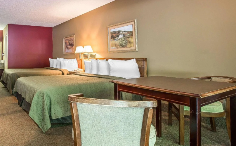 Quality Inn & Suites Mt Chalet
