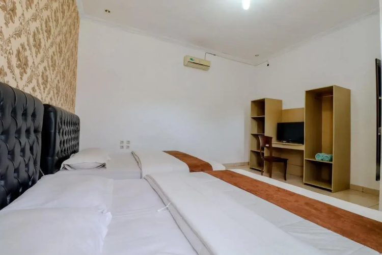 Griya Limasan Hotel