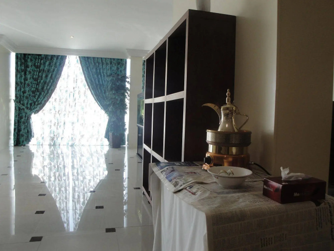 Marina Royal Hotel Suites