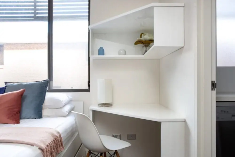 Bright Studio Steps From Westmead Hospital
