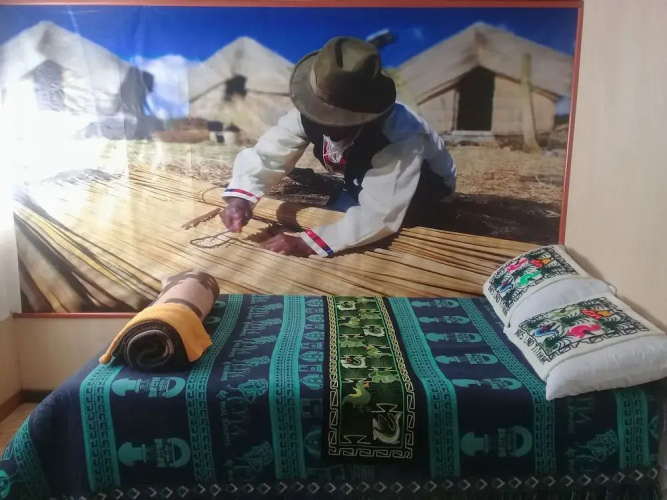 Uros Suma Jakana Lodge