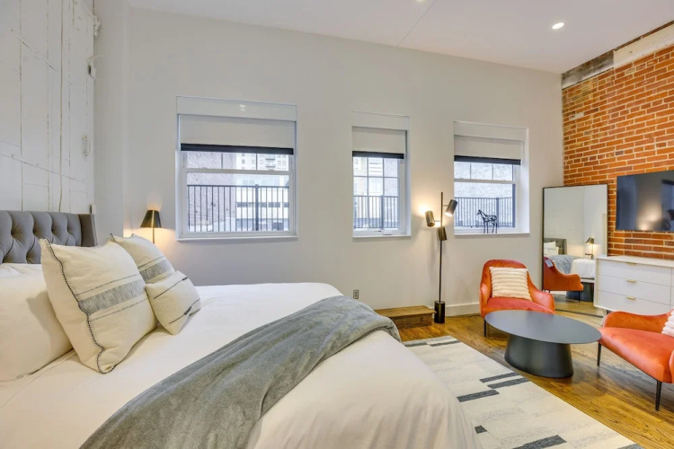 Downtown Omaha Getaway w/ Deck & Gas Grill!