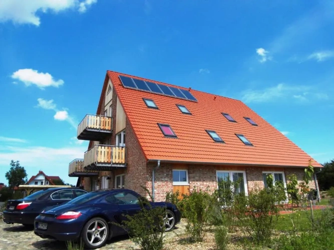 2 Bedrooms Apartment