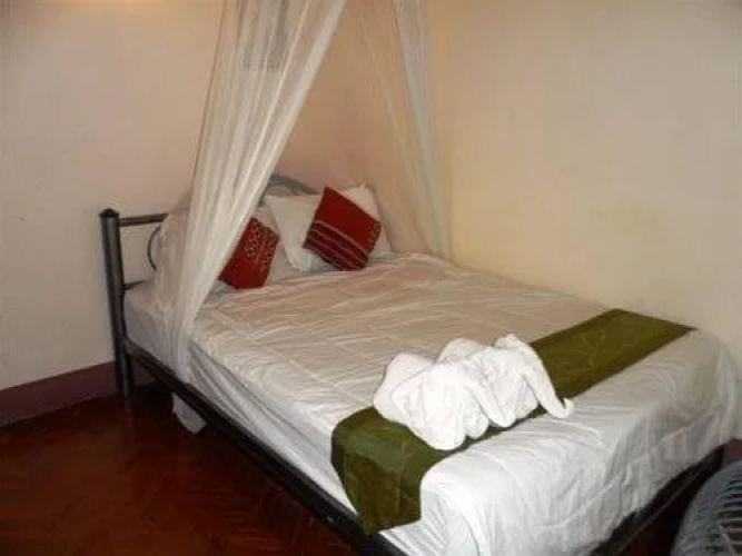 Huen Panicha Guesthouse