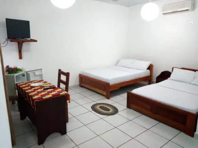 Brenu Beach Lodge