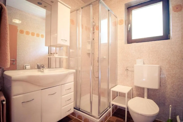 Standard Triple room with balcony