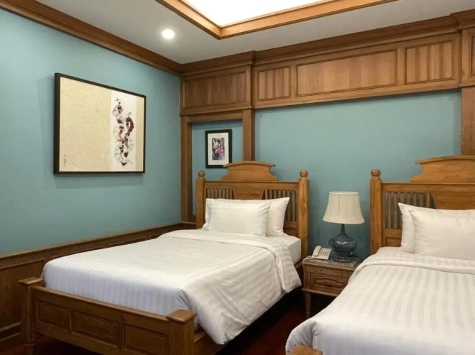 Deluxe Suite