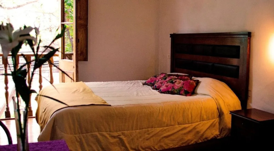 Arunco Hotel