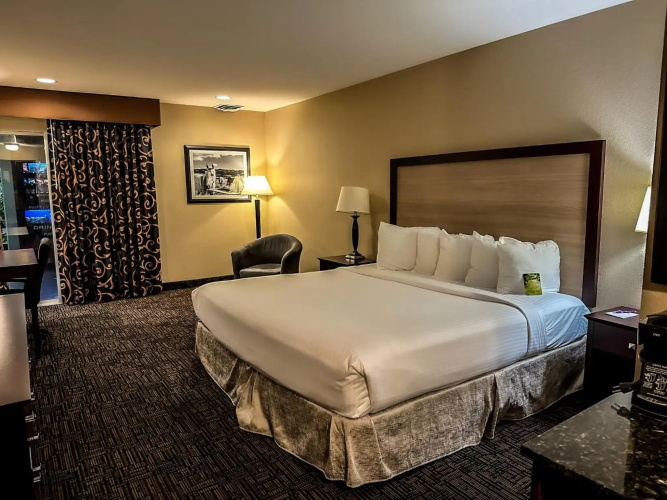 Heritage Inn