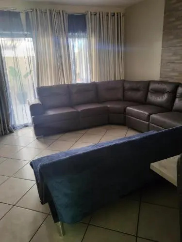 4 Toti Sands