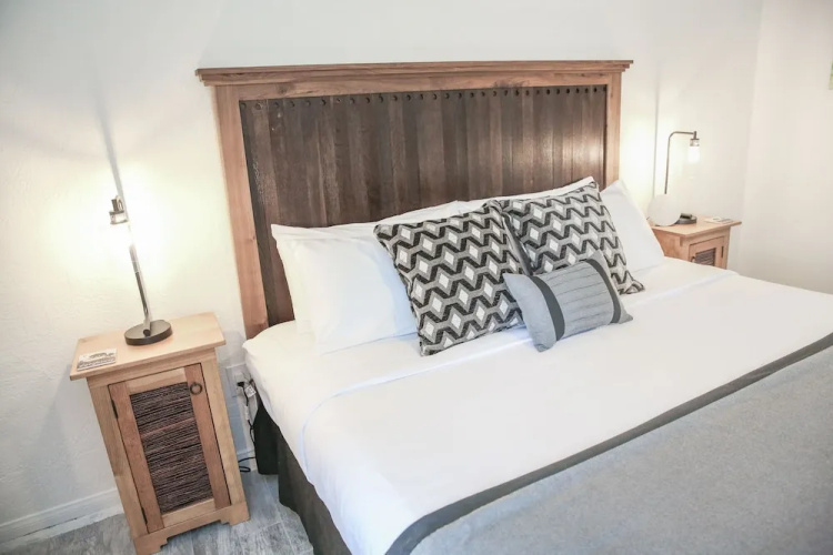 Carriage Vineyards Bed and Breakfast
