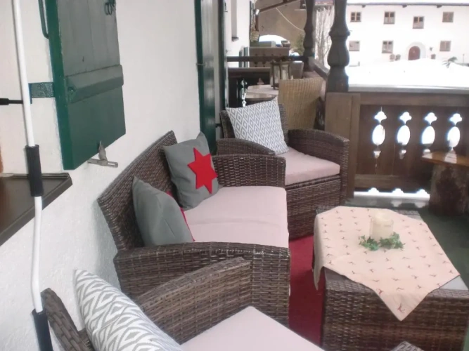 3 Bedrooms Apartment