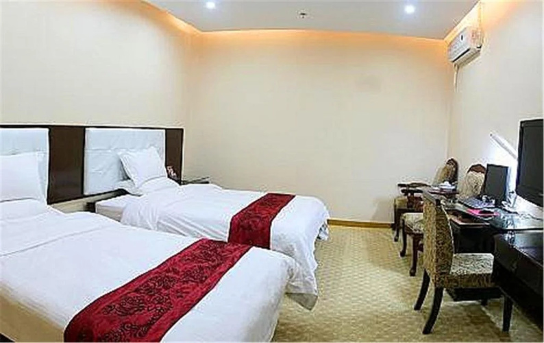 Donghe Hotel
