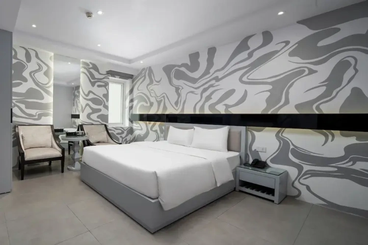 Superior Double room with city view