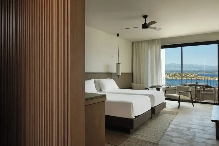 Executive Twin room with balcony and with sea view