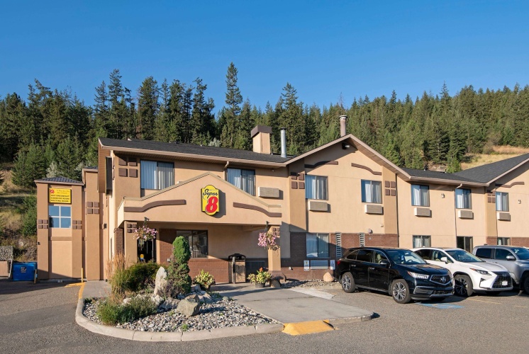Super 8 by Wyndham Kamloops On The Hill photo 16