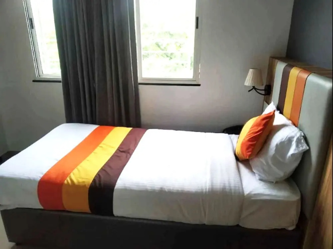 Elita Rooms