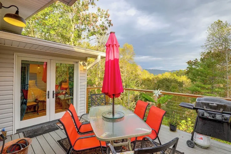 2 Bedrooms Cottage