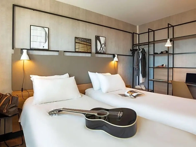Standard Double room with view