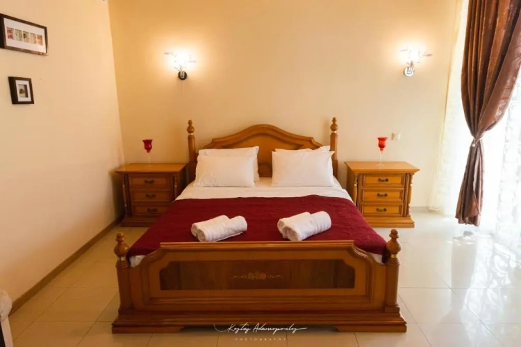 Deluxe Apartment