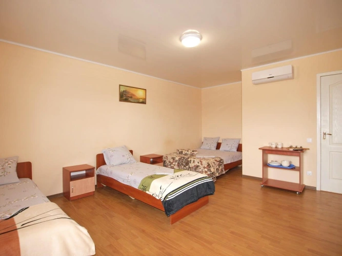 Standard Quadruple room