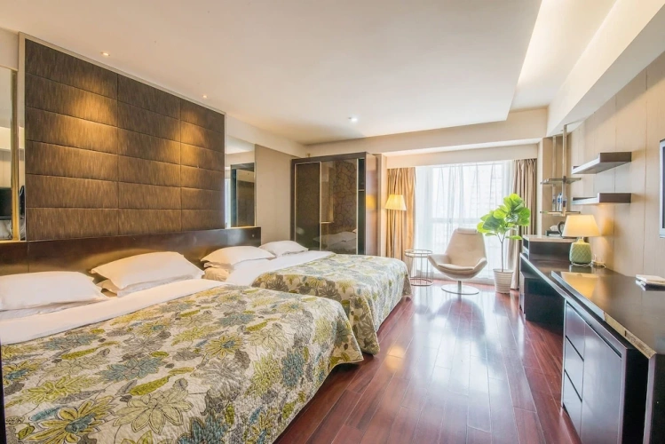 1 Bedroom Standard Quadruple room with city view