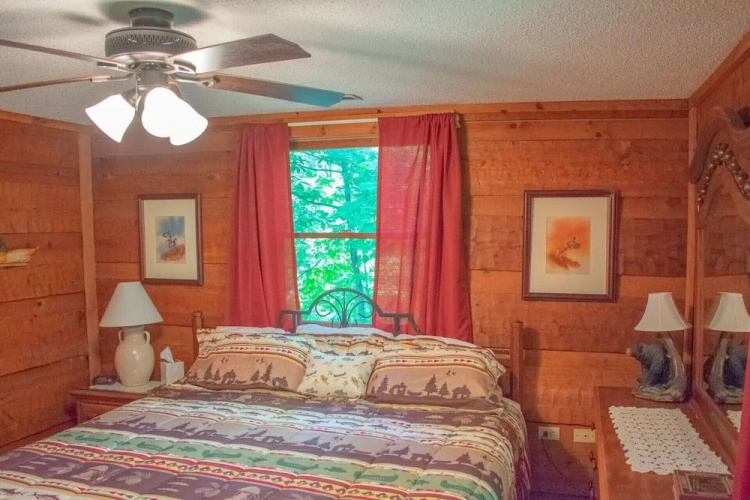 Moon Shadow - 2 Br Cabin
