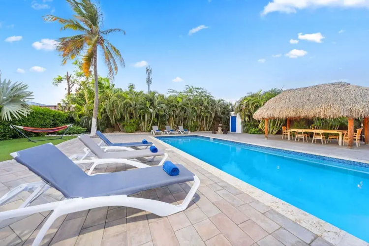 Turibana Plaza Suite 4 w Balcony