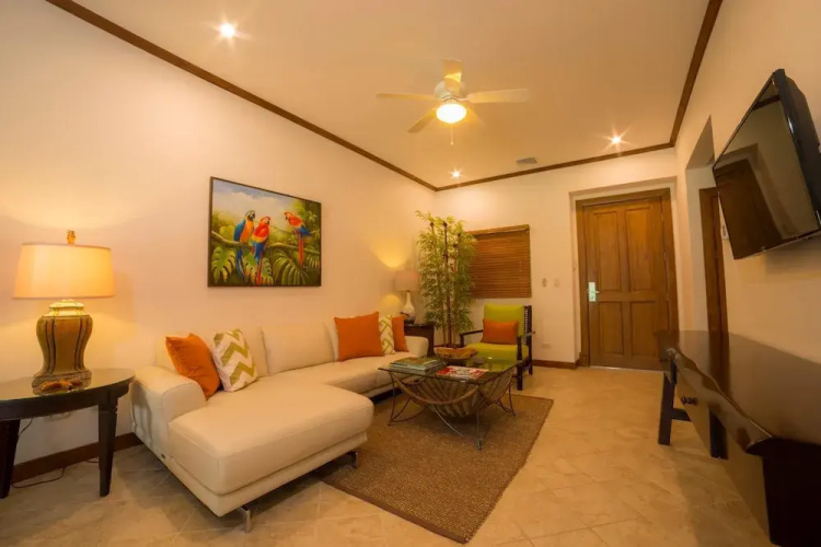 Veranda 8F - 2 bdr 2 Bath - Condo